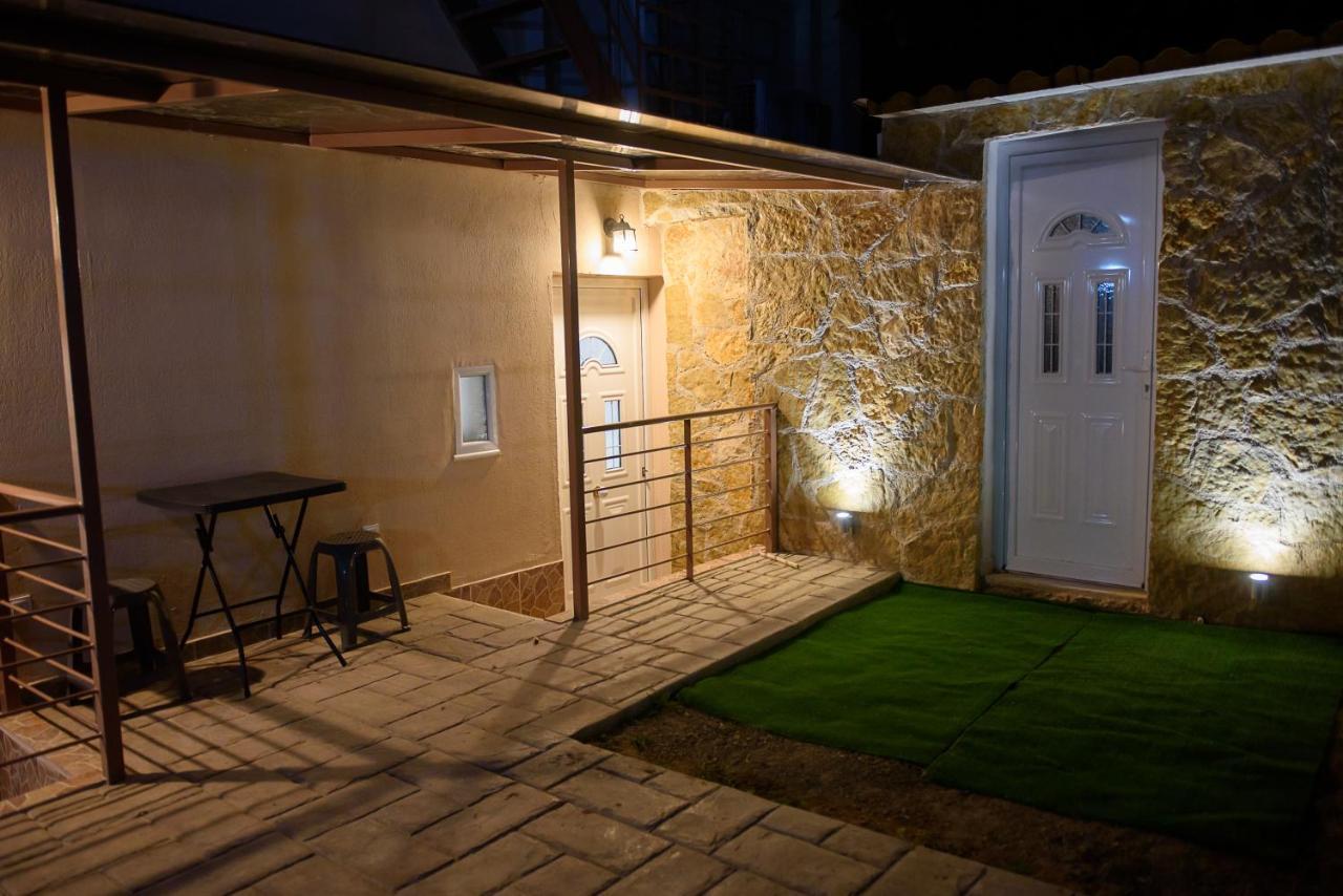 Artemissoula Villa Exterior photo